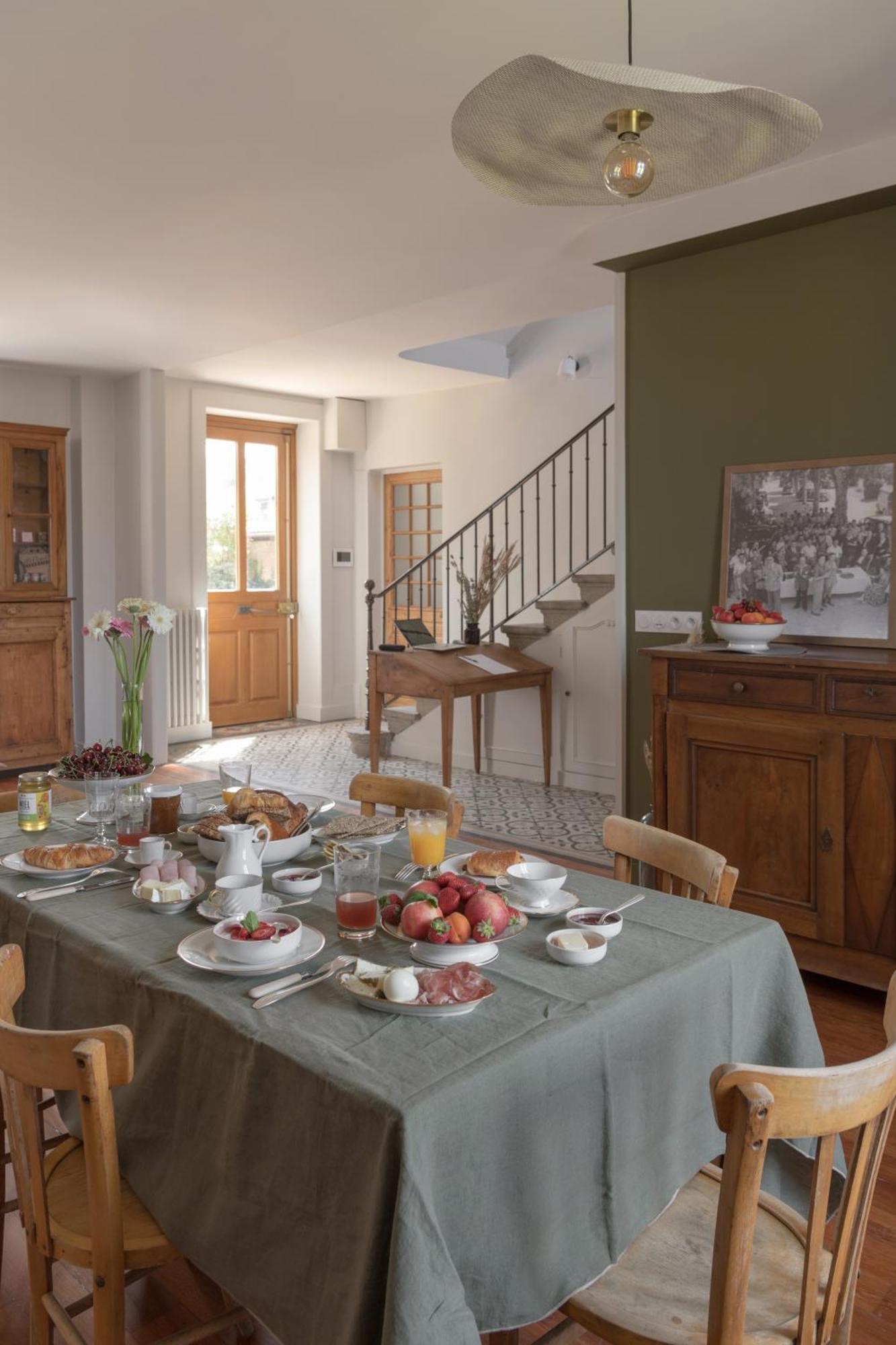 La Maison Des Monts D'Or Saint-Germain-au-Mont-dʼOr 外观 照片
