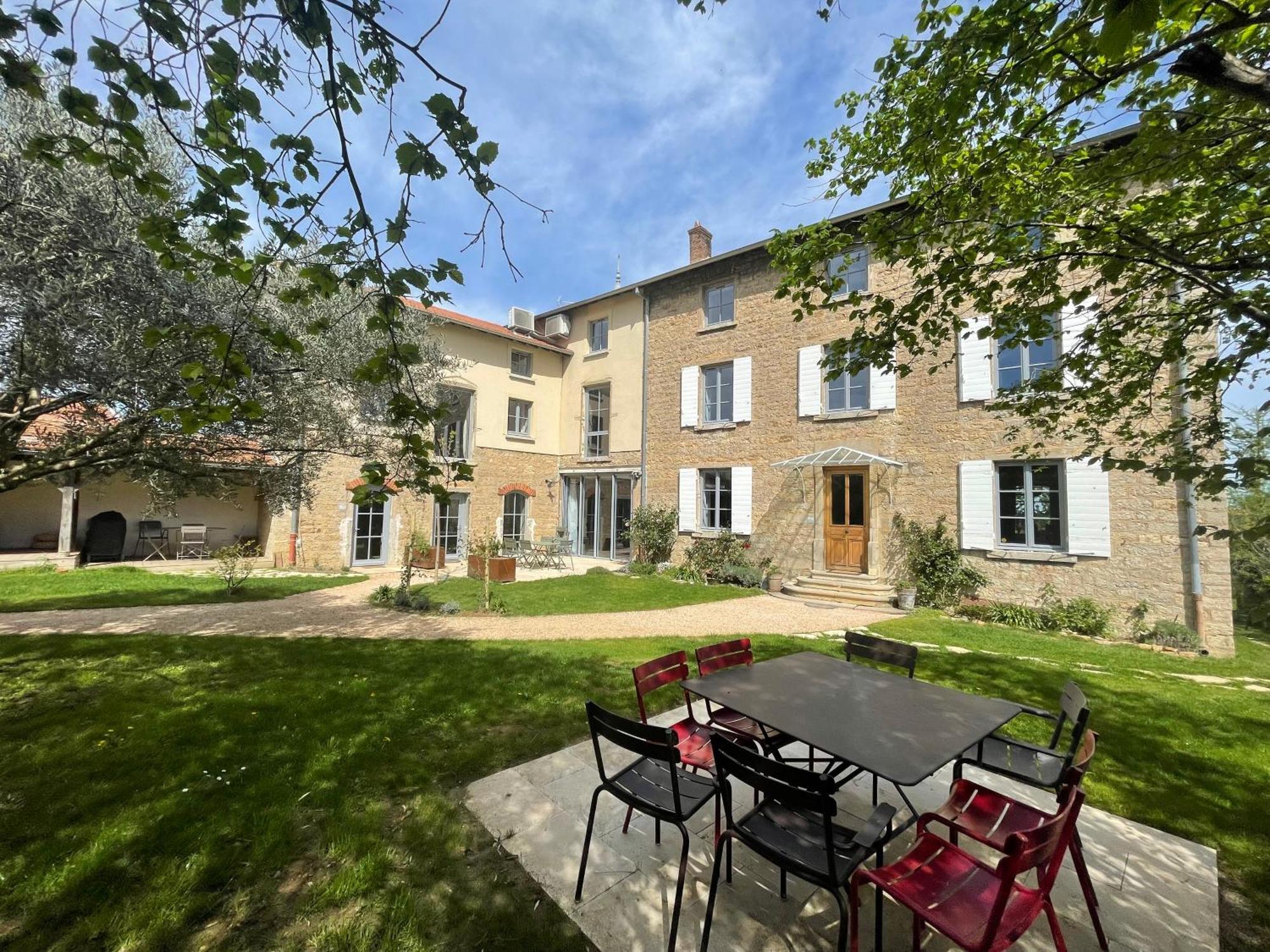 La Maison Des Monts D'Or Saint-Germain-au-Mont-dʼOr 外观 照片