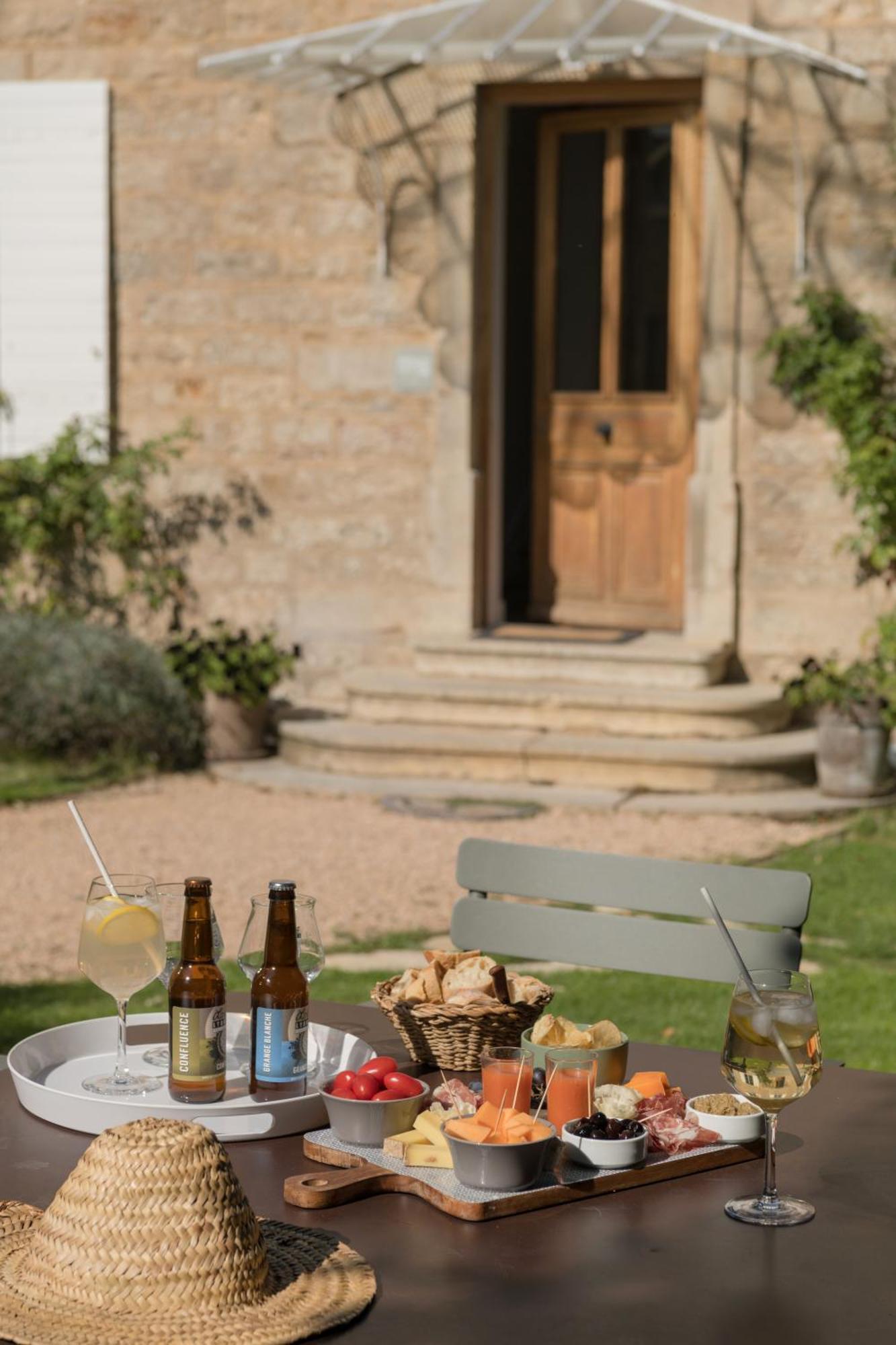 La Maison Des Monts D'Or Saint-Germain-au-Mont-dʼOr 外观 照片